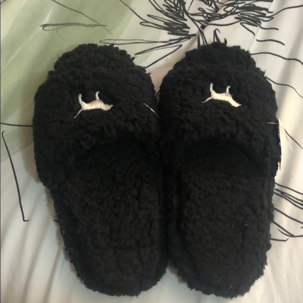 New PINK Slippers